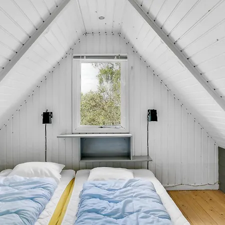 Svalevej Brenderup Fyn Iv *