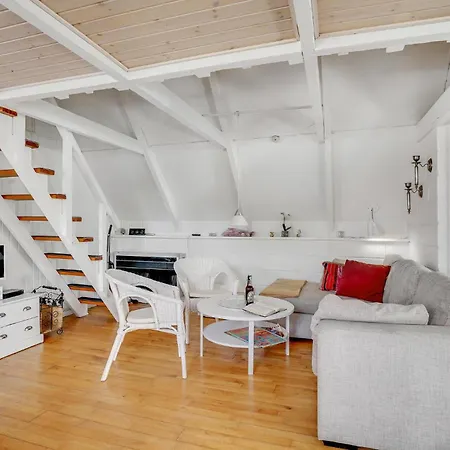 Nice Home In Brenderup Fyn With Kitchen Skovs-Hojrup